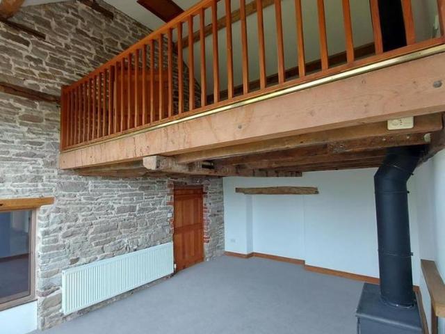 4 bedroom barn conversion to rent