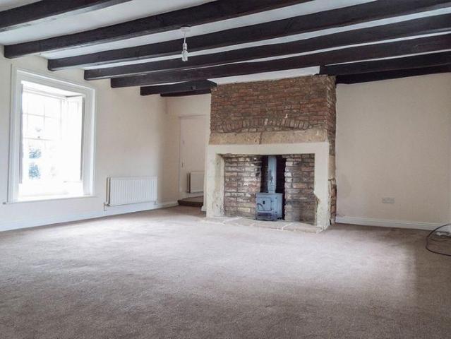 4 bedroom barn conversion to rent