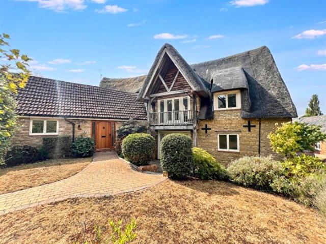 4 Bedroom Barn Conversion To Rent In Church Way, Wollaston, Wellingborough, NN29