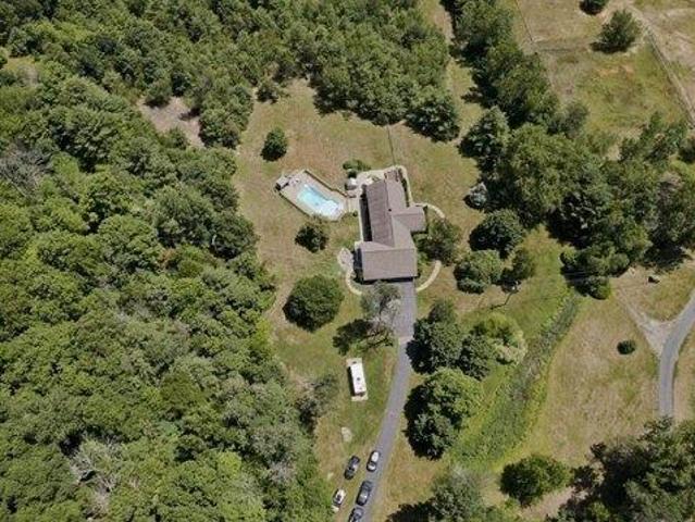 4 bedroom, Barre MA 01005 105257696