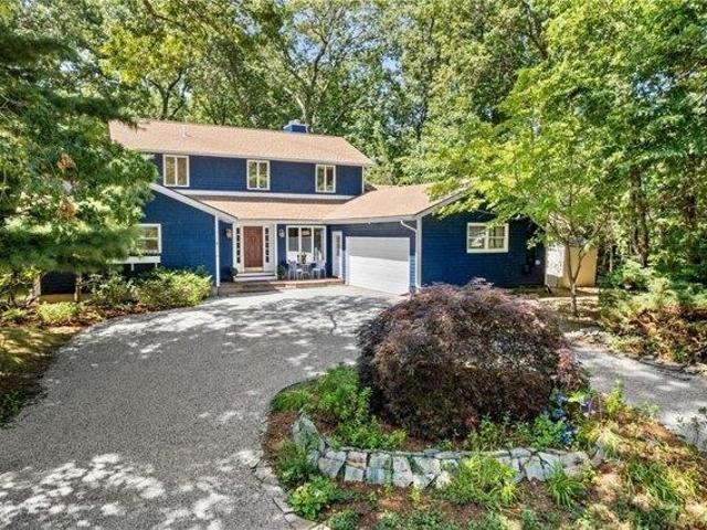 4 bedroom, Barrington RI 02806 104809623
