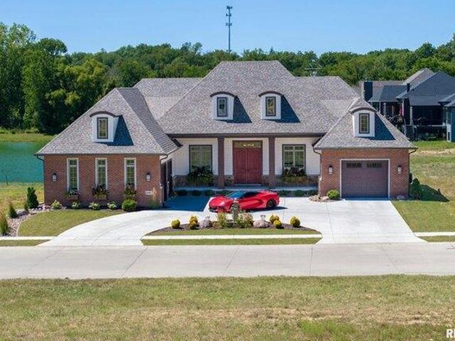 4 bedroom, Bettendorf IA 52722 103501599