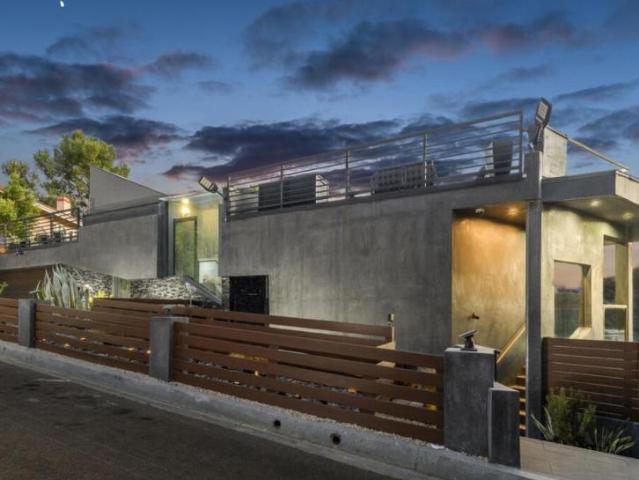 4 bedroom, Beverly Hills CA 90210 105197298