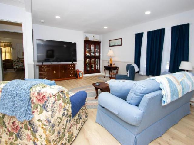 4 bedroom, Beaufort NC 28516 105018457