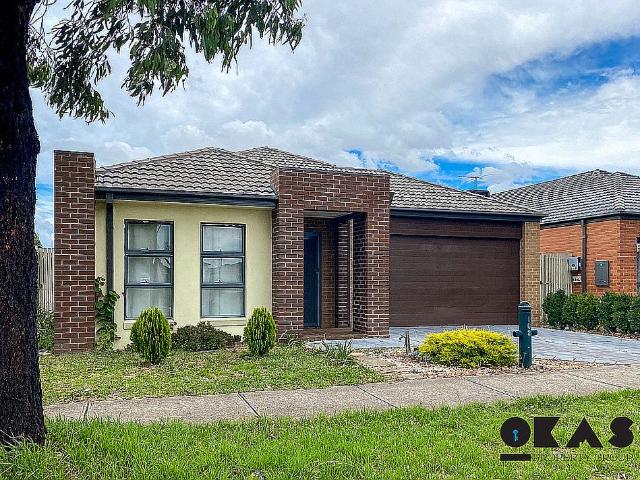 4 bedroom beauty for rent in the heart of Deer Park