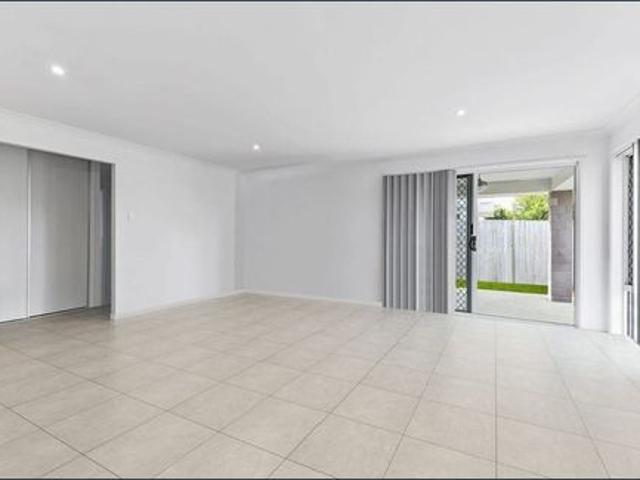4 Bedroom Beauty!