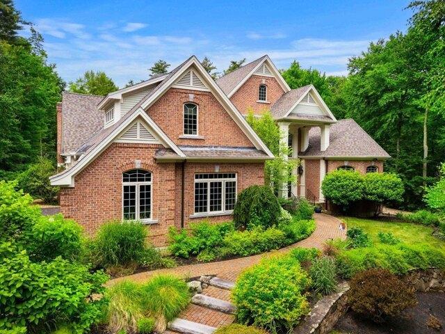 4 bedroom, Bedford NH 03110 105536954