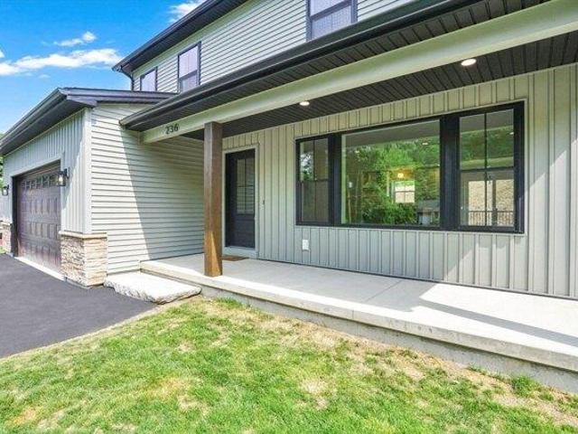 4 bedroom, Belchertown MA 01007 105239749