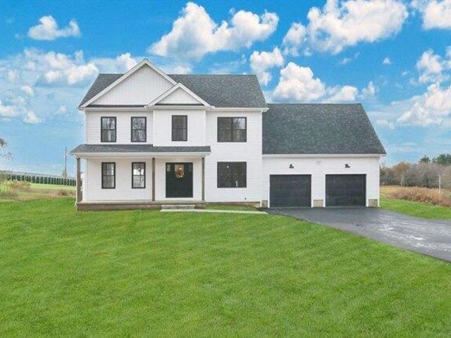 4 bedroom, Belchertown MA 01007 105239826