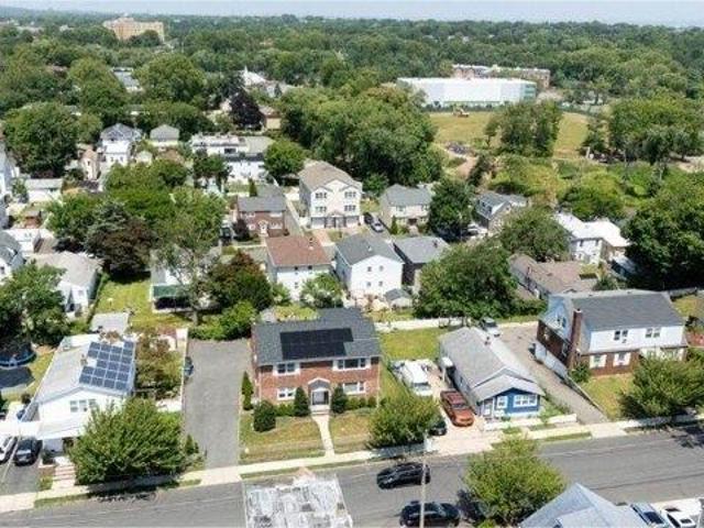 4 bedroom, Belleville NJ 07109 105532829