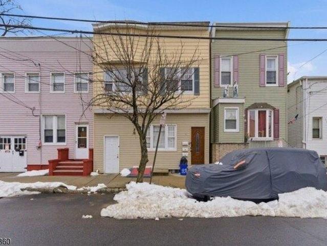 4 bedroom, Belleville NJ 07109 105770564