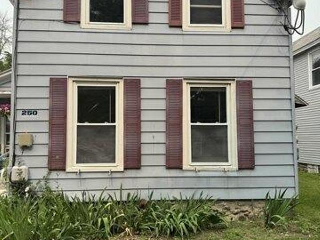 4 bedroom, Bennington VT 05201 105495190