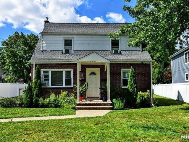 4 bedroom, Bergenfield NJ 07621 105551333