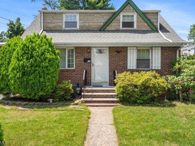 4 bedroom, Bergenfield NJ 07621 105610682