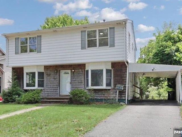 4 bedroom, Bergenfield NJ 07621 105712766