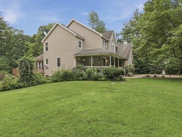 4 bedroom, Berlin MA 01503 105340510
