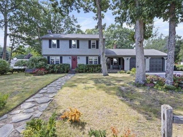 4 bedroom, Biddeford ME 04005 105872046