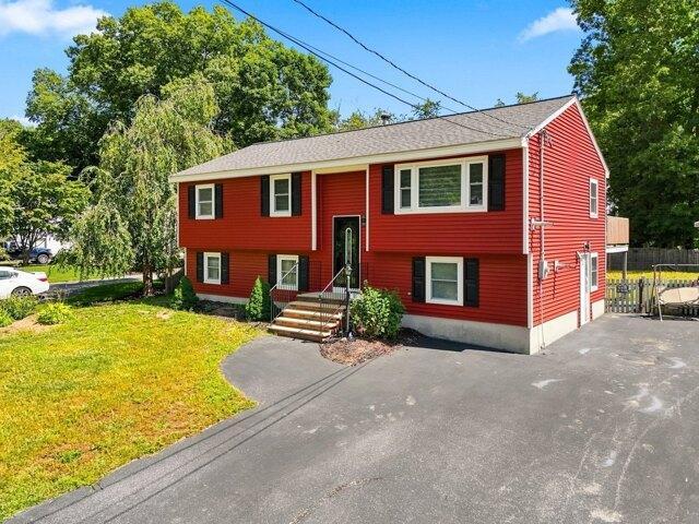 4 bedroom, Billerica MA 01821 105440235