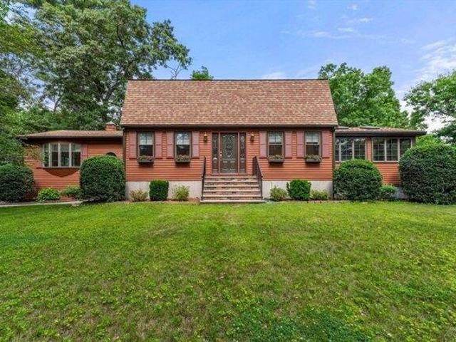 4 bedroom, Billerica MA 01821 105414097