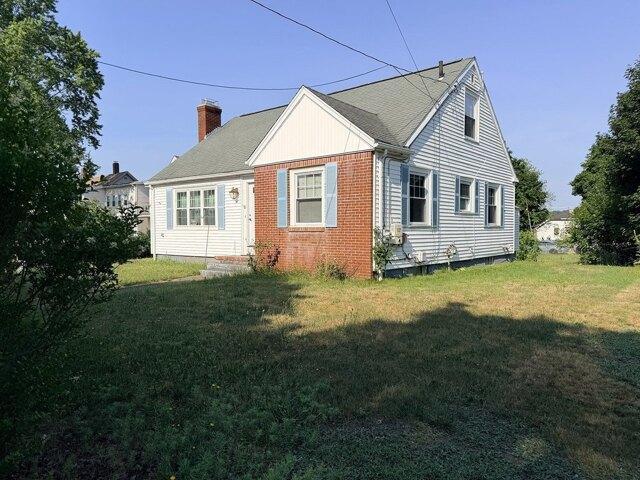 4 bedroom, Blackstone MA 01504 105474146
