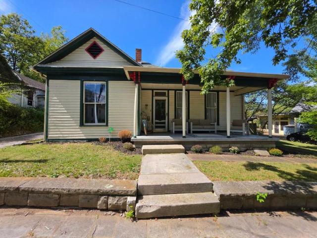 4 bedroom, Bloomington IN 47401 LS105640973