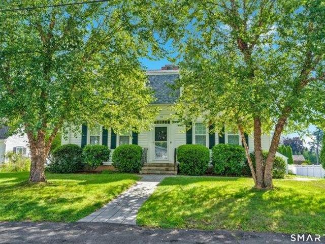4 bedroom, Branford CT 06405 105478403