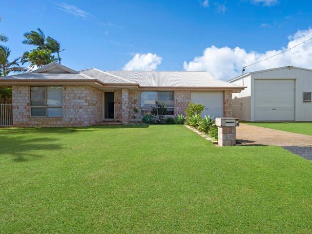 4 Bedroom Brick Family Home in Burnett Heads