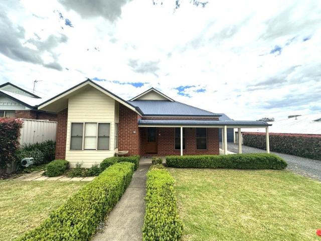 4 Bedroom Brick home