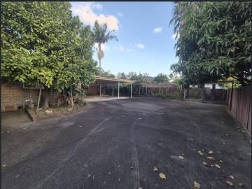 4 Bedroom Brick Property Set In A Convenient Location!
