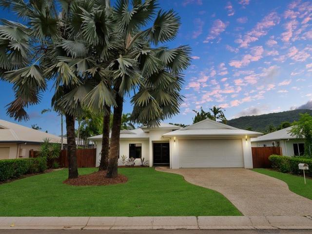 4 Bedroom Bright & Spacious Home
