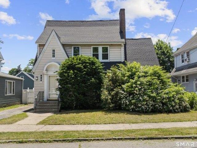 4 bedroom, Bridgeport CT 06604 105649723