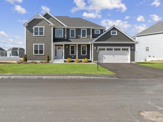 4 bedroom, Bridgewater MA 02324 105386453
