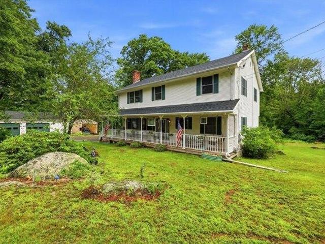 4 bedroom, Brimfield MA 01010 105613781