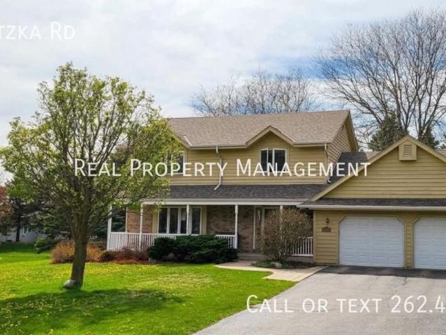 4 bedroom, Brookfield WI 53045 105664862