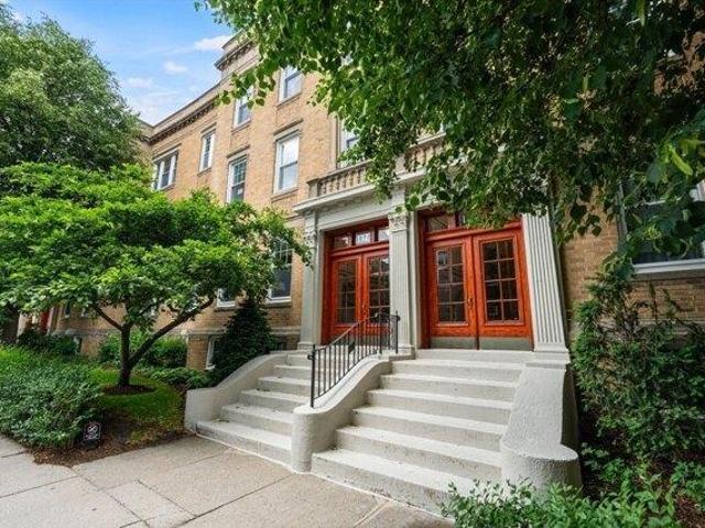 4 bedroom, Brookline MA 02446 105387225