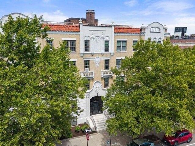 4 bedroom, Brookline MA 02446 105534905