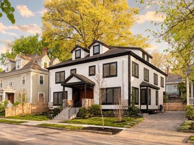 4 bedroom, Brookline MA 02446 105629351