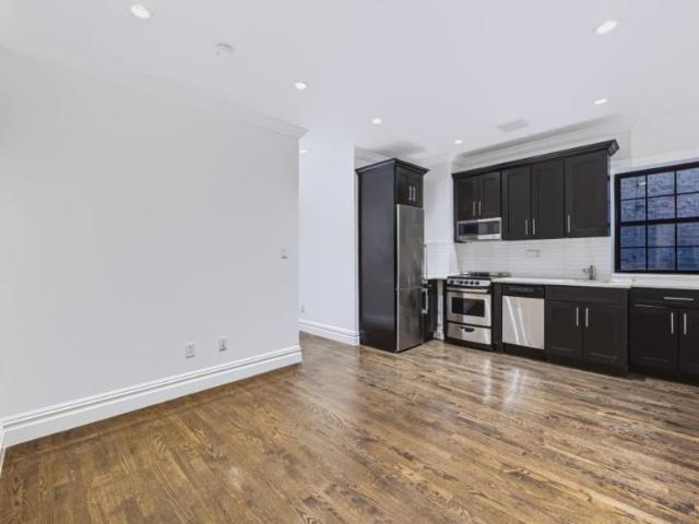 4 bedroom, BROOKLYN NY 11201 105996308