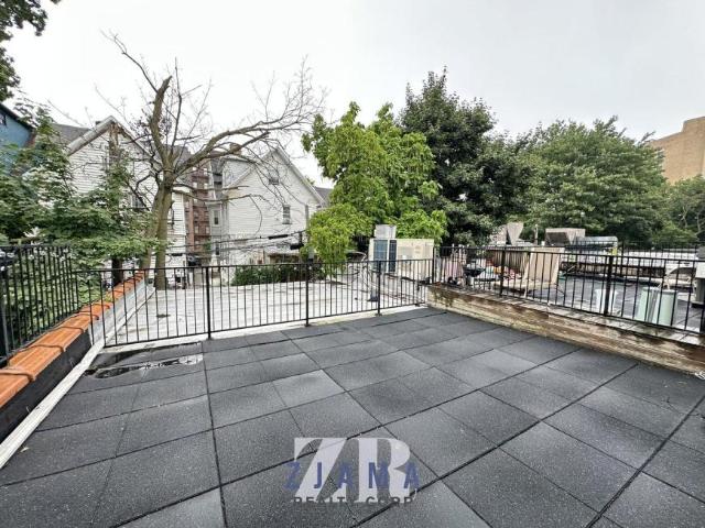 4 bedroom, Brooklyn NY 11210 LS103965560