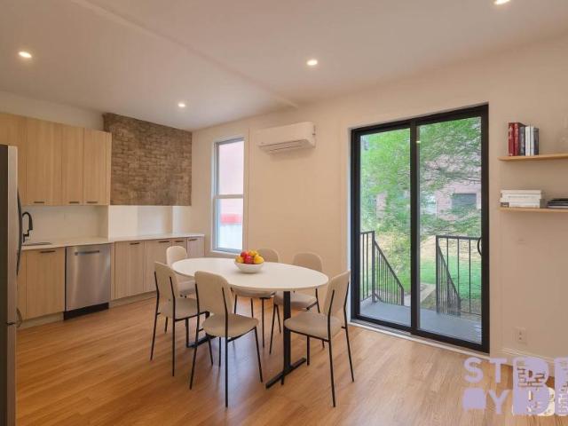 4 bedroom, Brooklyn NY 11222 92293017