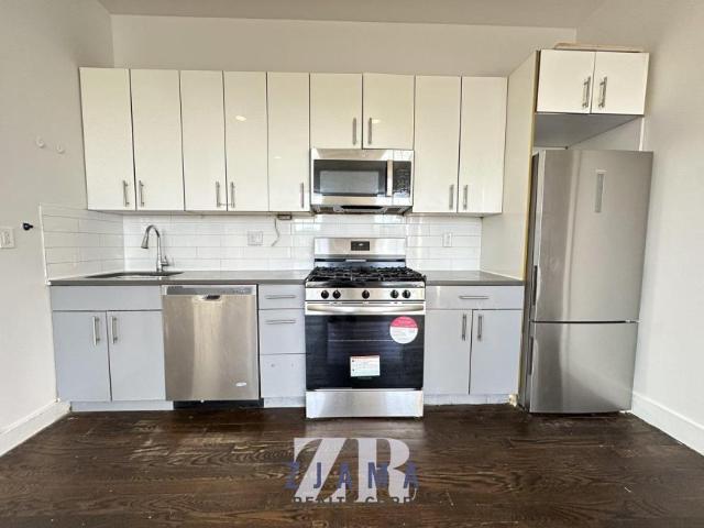 4 bedroom, BROOKLYN NY 11226 LS105473515