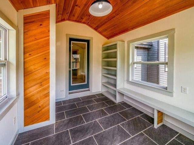 4 bedroom, Bucksport ME 04416 105766614
