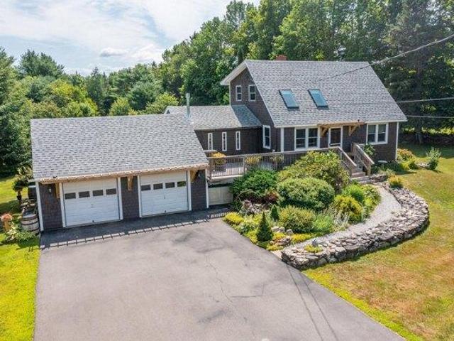 4 bedroom, Bucksport ME 04416 105712923