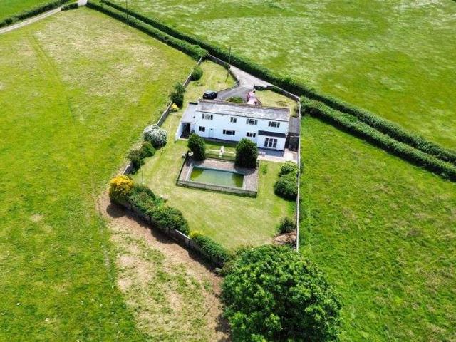 4 Bedroom Bungalow