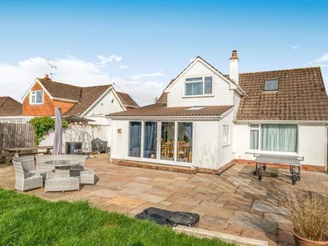 4 Bedroom Bungalow Barnstaple Devon 101996144
