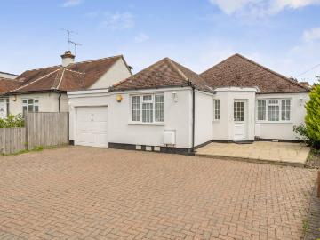4 bedroom bungalow for sale