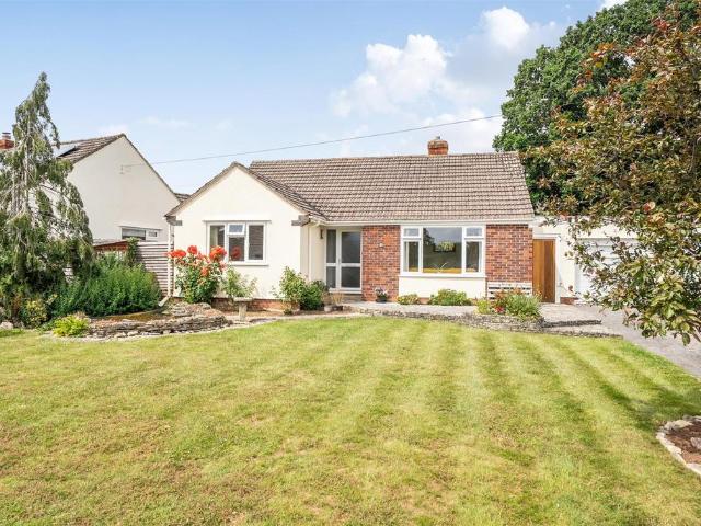 4 bedroom bungalow for sale