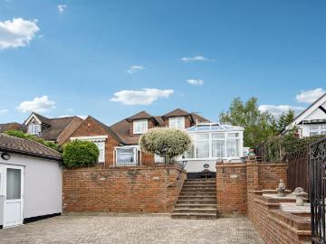 4 bedroom bungalow for sale