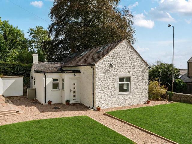 4 bedroom bungalow for sale