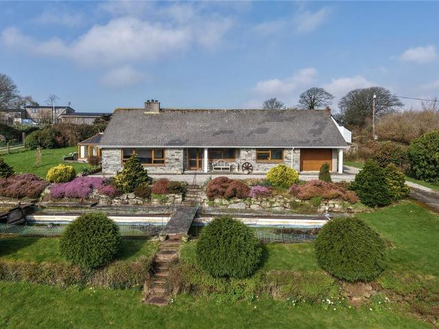 4 bedroom bungalow for sale
